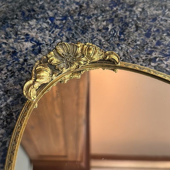 Vintage mirror 🪞 tray - Picture 3 of 11